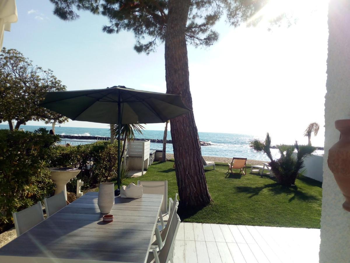 Villa A Diamante Sulla Spiaggia 贝尔韦代雷 外观 照片